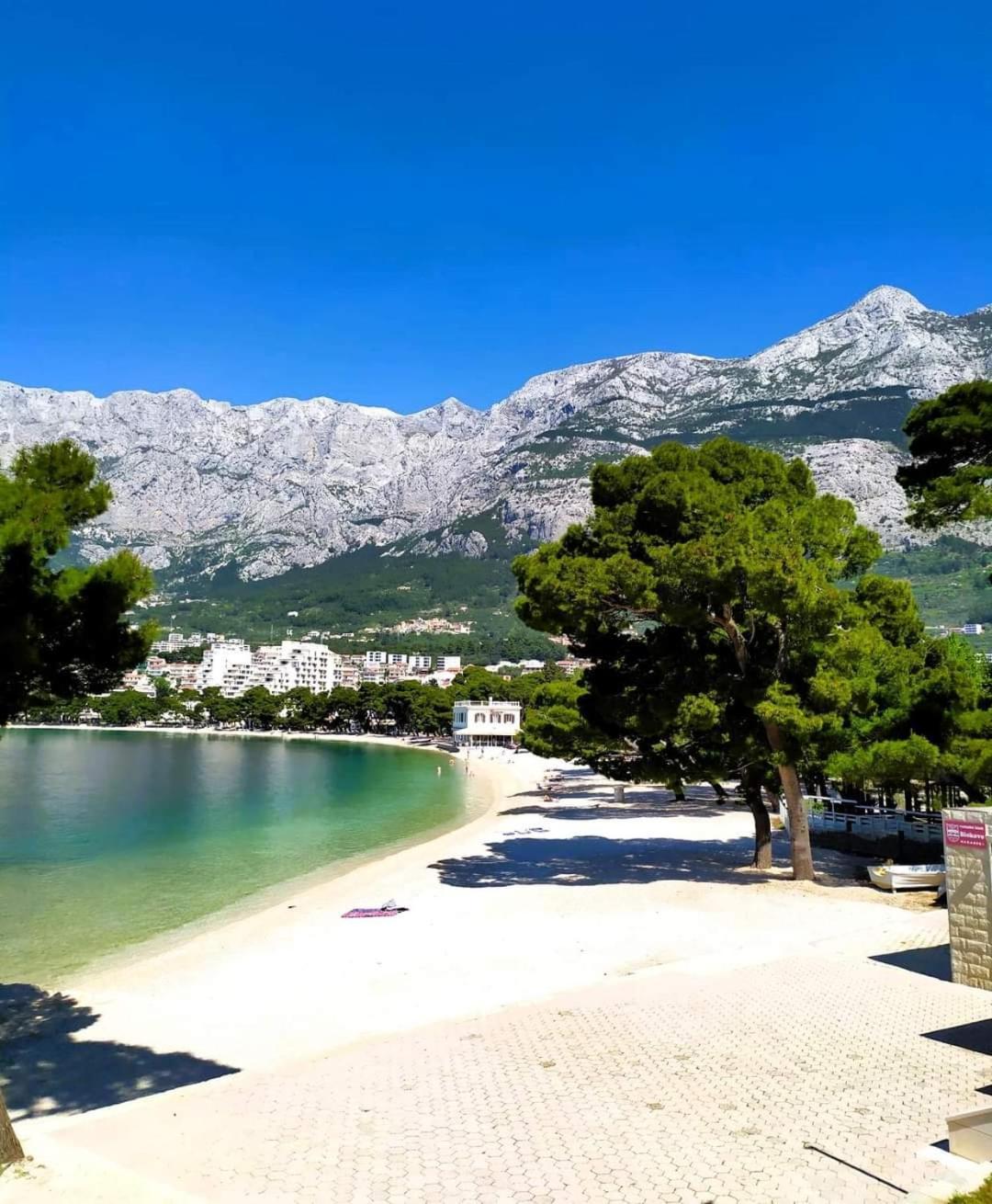 Studio Apartmani Dora Makarska Buitenkant foto