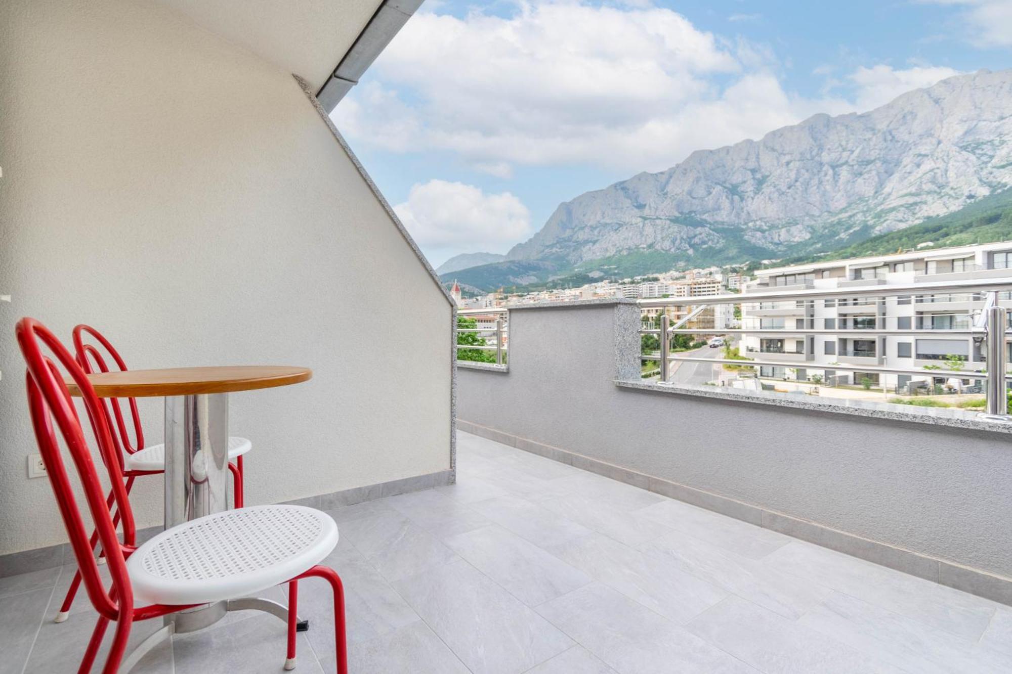 Studio Apartmani Dora Makarska Buitenkant foto