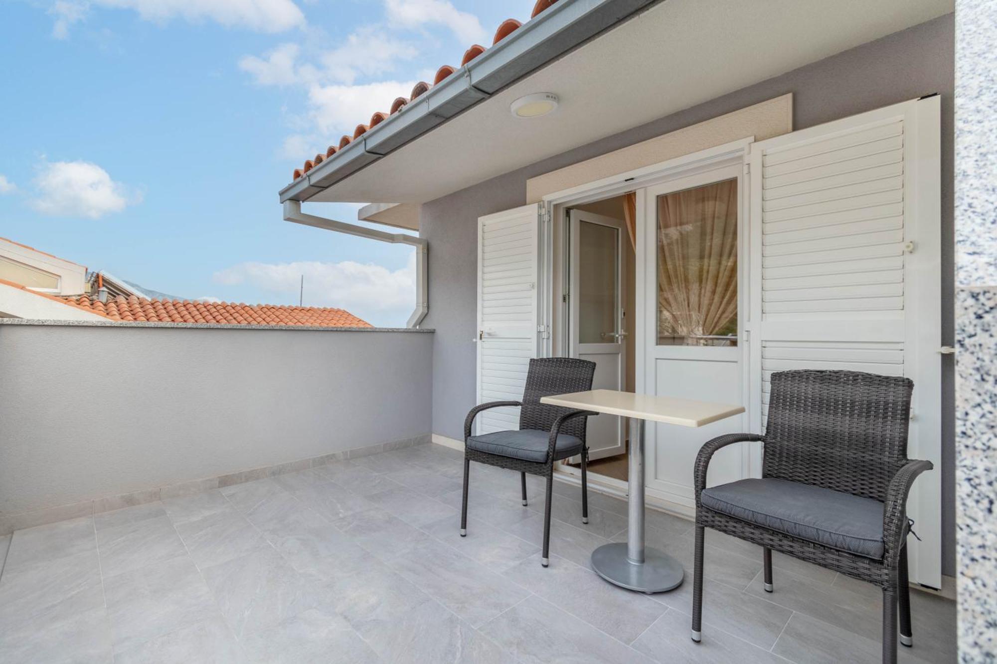 Studio Apartmani Dora Makarska Buitenkant foto