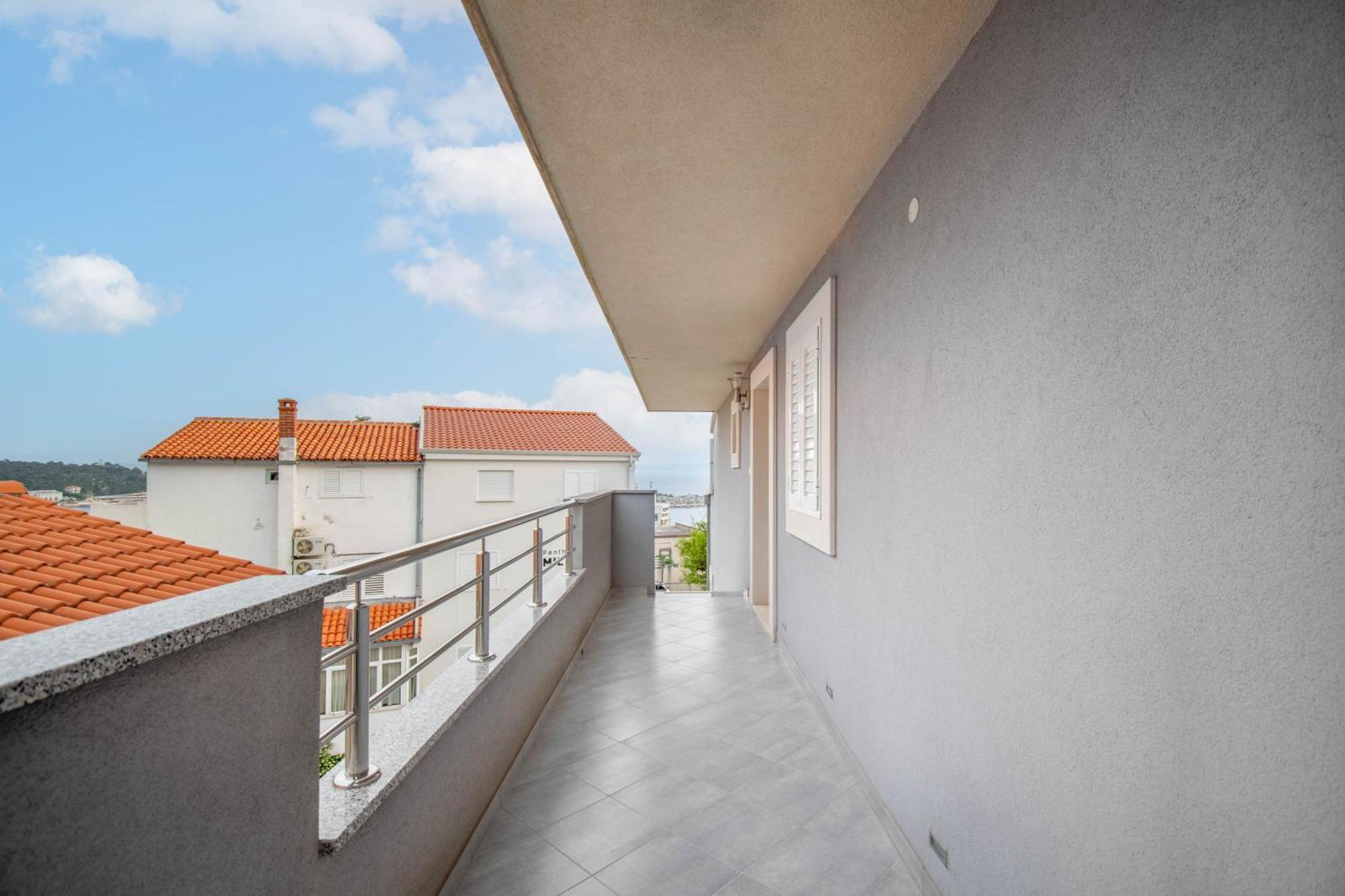 Studio Apartmani Dora Makarska Buitenkant foto